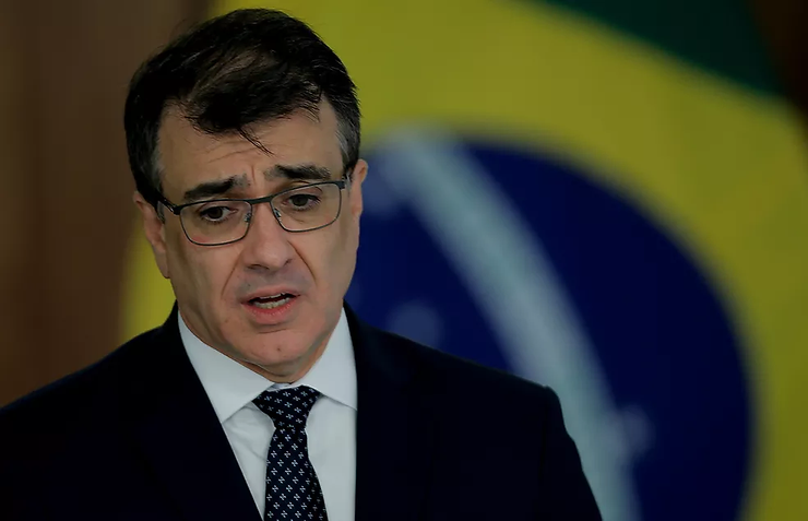 Sanção à Rússia é “ameaça” ao comércio, diz Carlos França