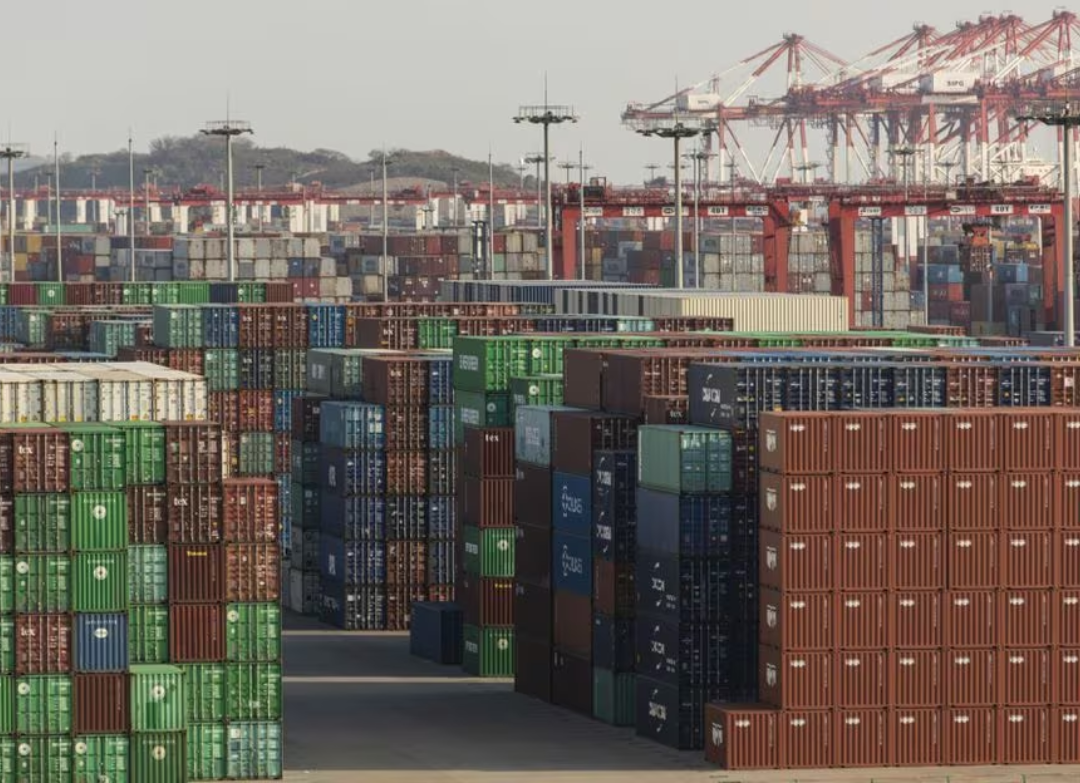 China tem 7 entre os 10 portos mais movimentados do mundo; brasileiro está em 40º